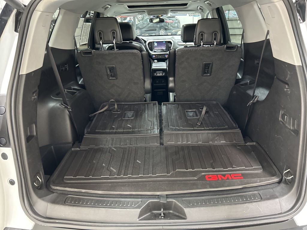 Used 2019 GMC Acadia SLT image 30