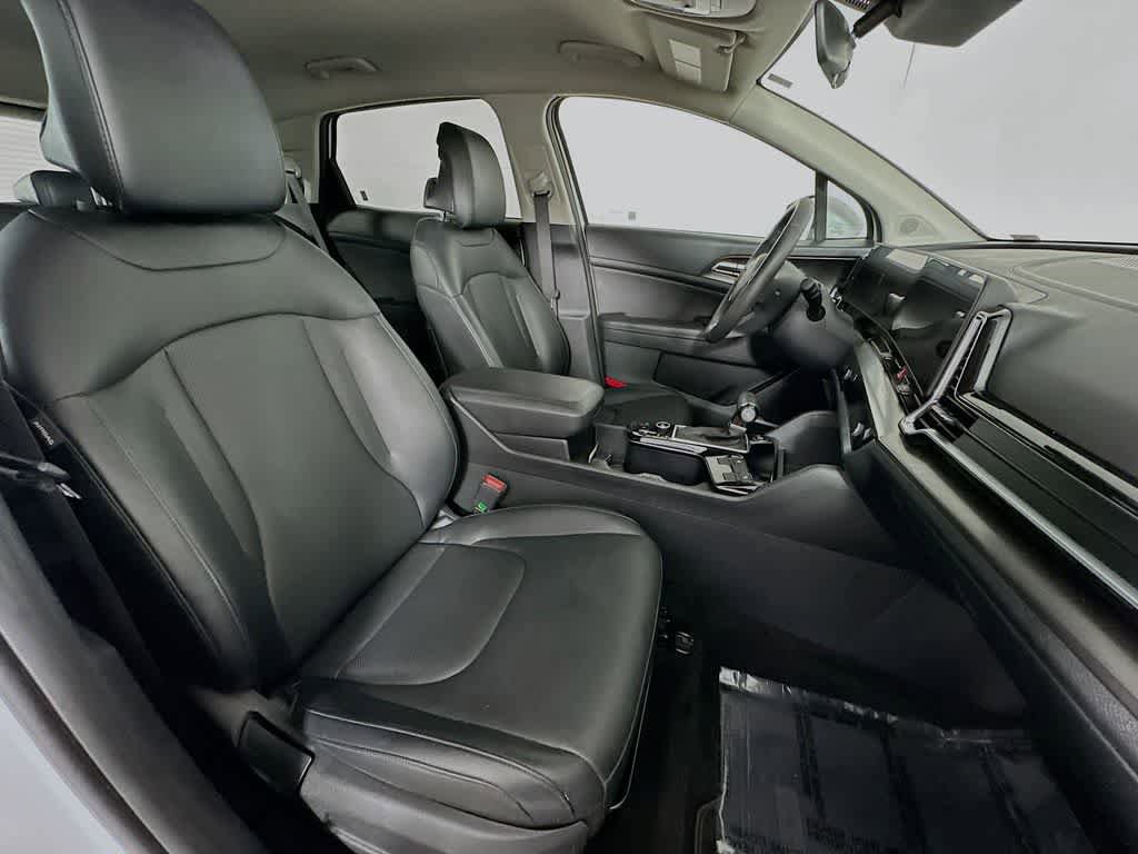 Used 2024 Kia Sportage EX FWD image 15