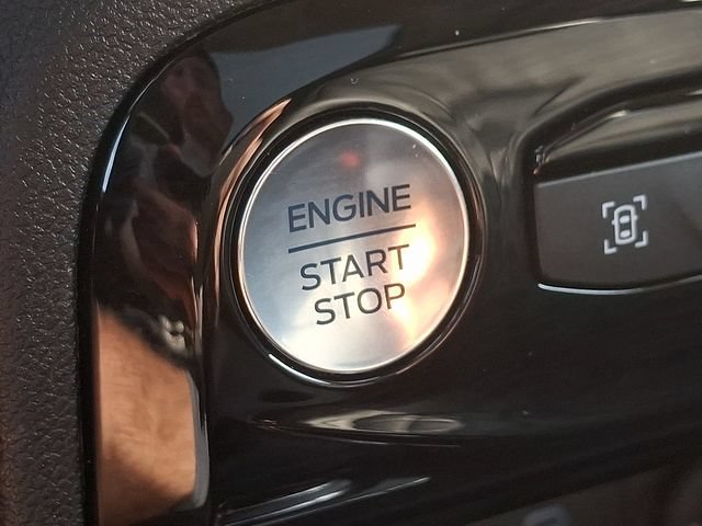 Certified 2023 Ford Escape Platinum w/ Premium Technology Package AWD/4WD image 23