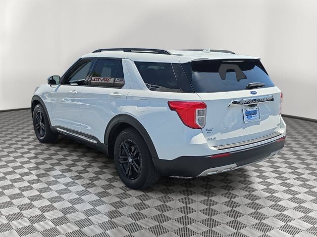 Certified 2020 Ford Explorer XLT w/ Equipment Group 202A RWD image 4