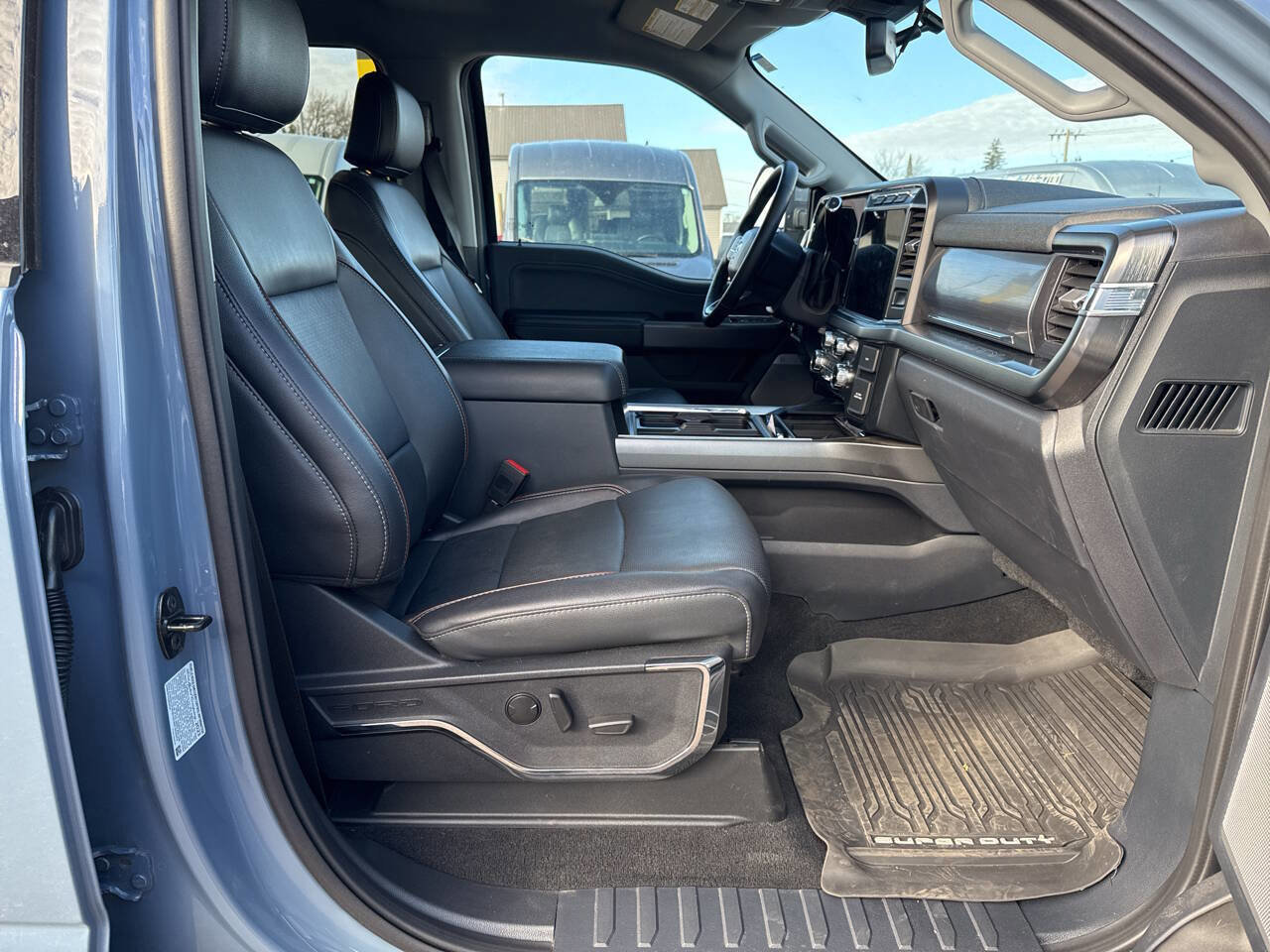 Certified 2023 Ford F250 Lariat w/ Tremor Off-Road Package image 16