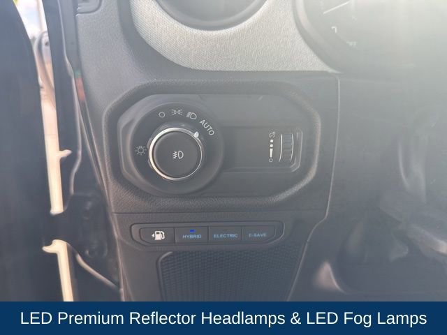 Used 2024 Jeep Wrangler Unlimited image 11