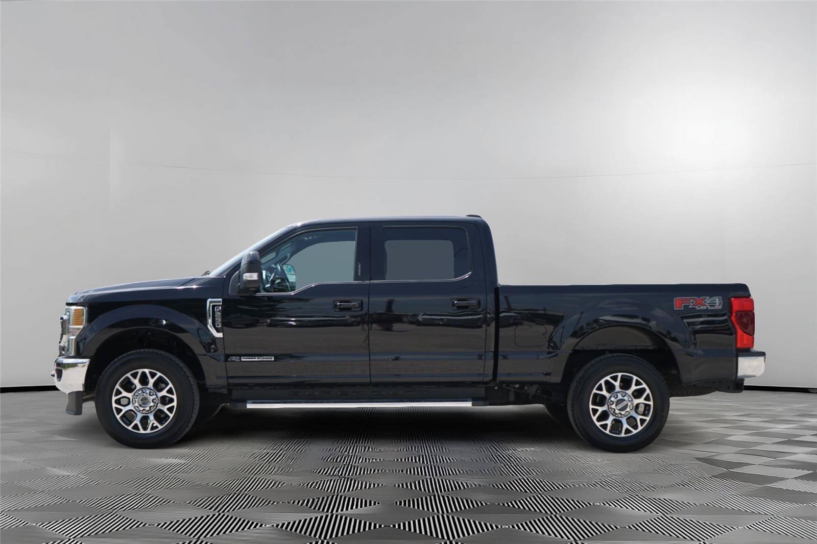 Certified 2022 Ford F250 Lariat w/ Lariat Ultimate Package AWD/4WD image 7