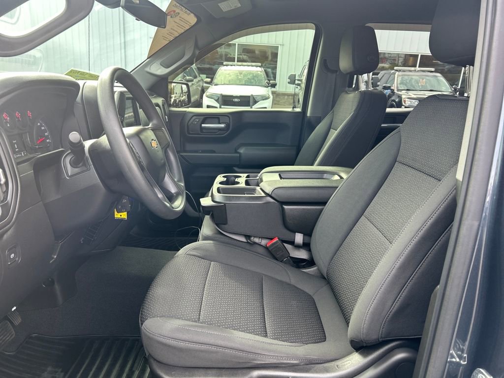 Used 2021 Chevrolet Silverado 1500 Custom w/ LPO, Blackout Package image 5