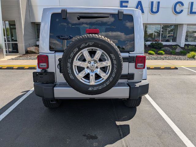 Used 2017 Jeep Wrangler Sahara AWD/4WD image 5