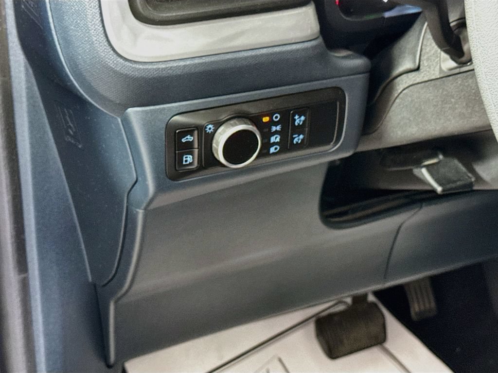 Certified 2023 Ford Maverick XL FWD image 15
