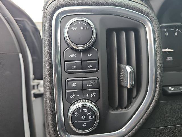 Used 2022 GMC Sierra 1500 AT4 w/ AT4 Premium Package AWD/4WD image 24