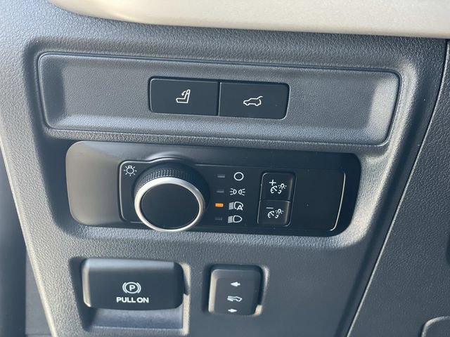 Certified 2023 Ford Expedition Max XLT image 20