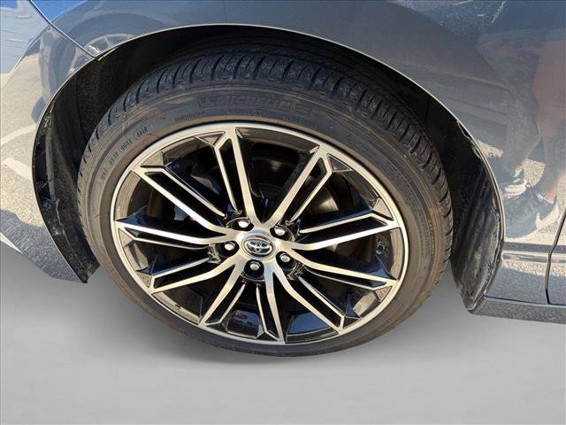 Used 2019 Toyota Avalon XSE w/ All Weather Liner Package FWD image 9