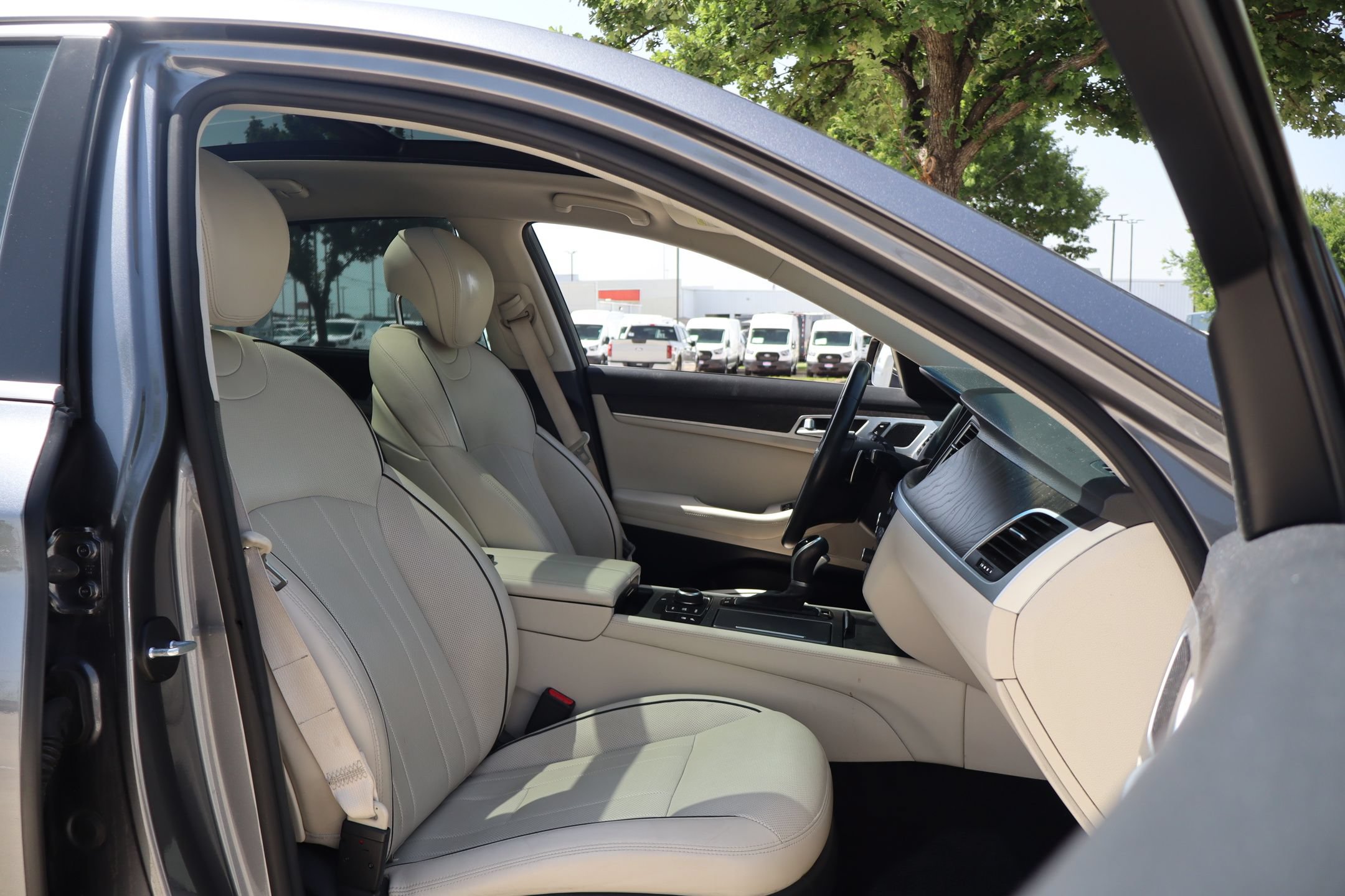 Used 2017 Genesis G80 3.8 w/ Option Group 03 RWD image 30