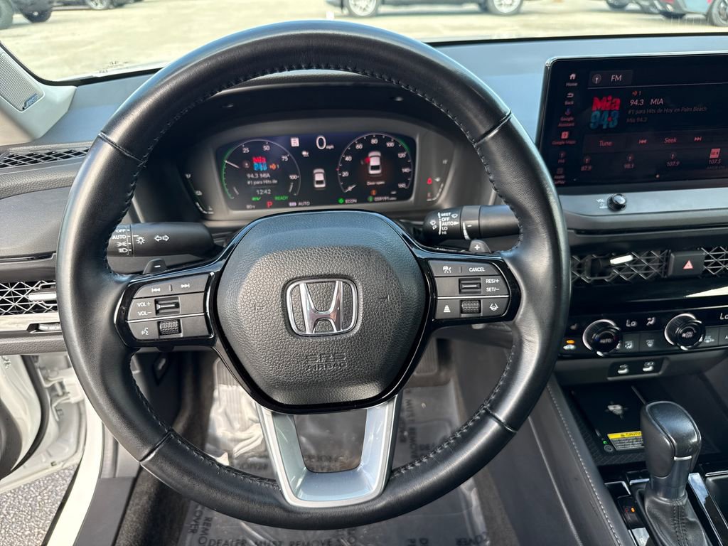 Used 2024 Honda Accord Touring image 14