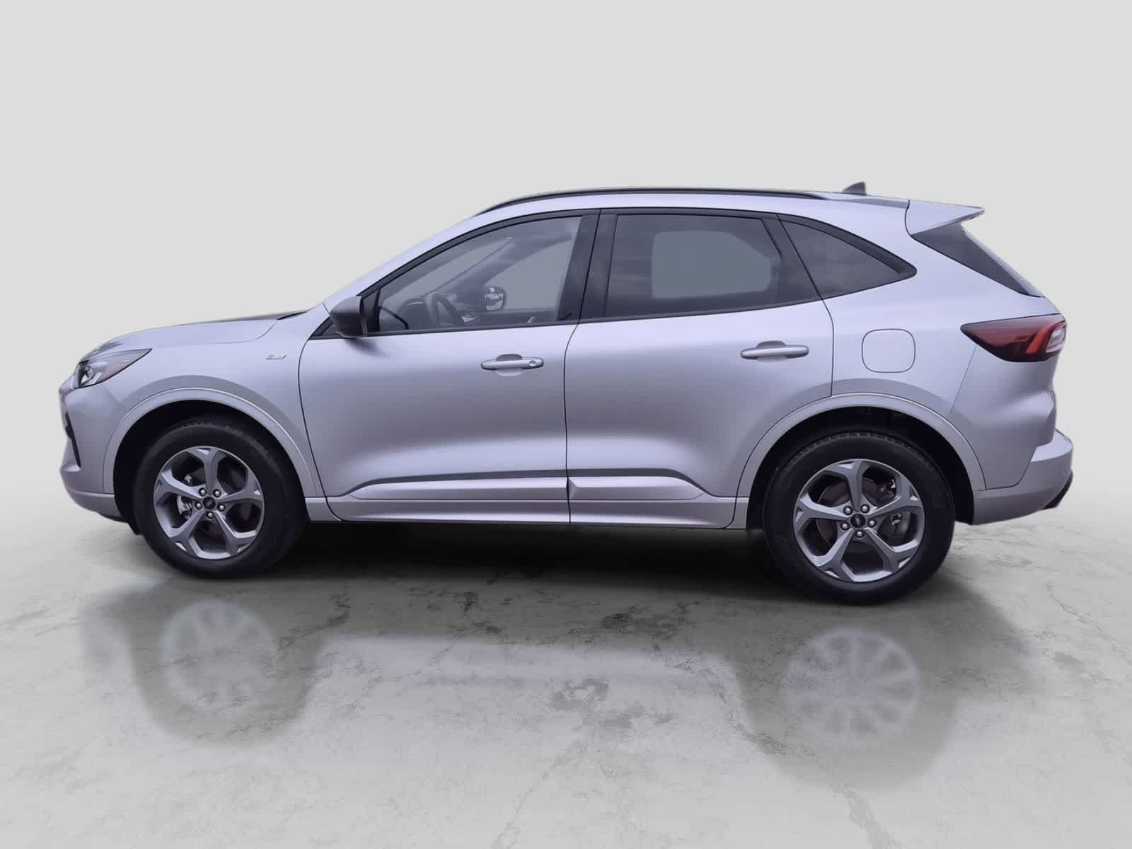 Certified 2024 Ford Escape ST-Line w/ Tech Pack #1 AWD/4WD image 5
