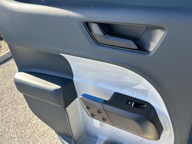 Certified 2025 Ford Maverick XLT w/ XLT Luxury Package image 19