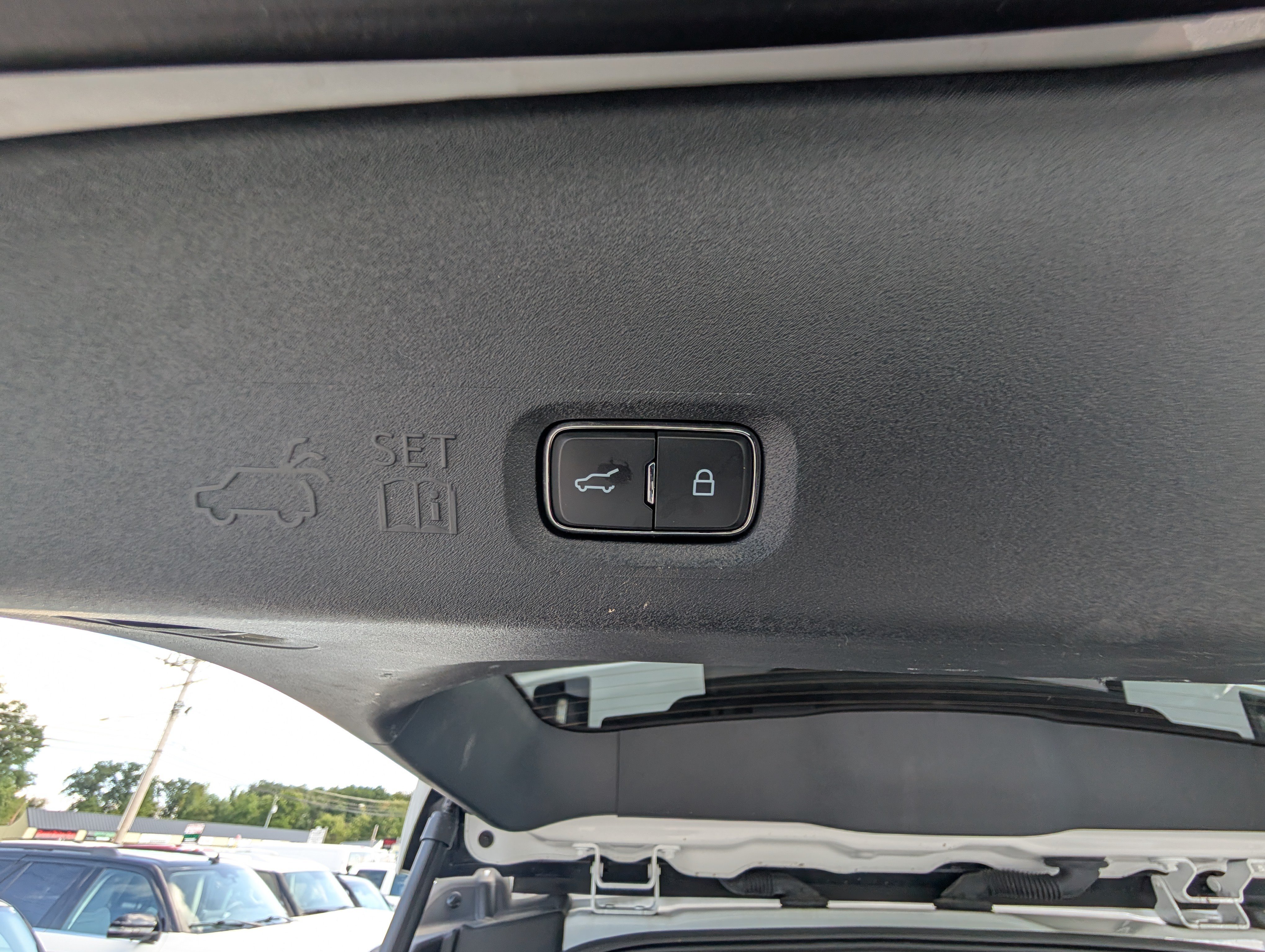 Certified 2025 Ford Expedition Active AWD/4WD image 17