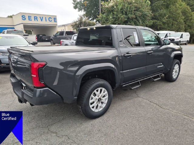 Used 2024 Toyota Tacoma SR5 AWD/4WD image 5