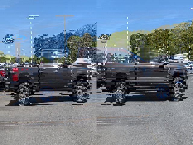 Certified 2024 Ford F350 Lariat w/ Lariat Ultimate Package image 6