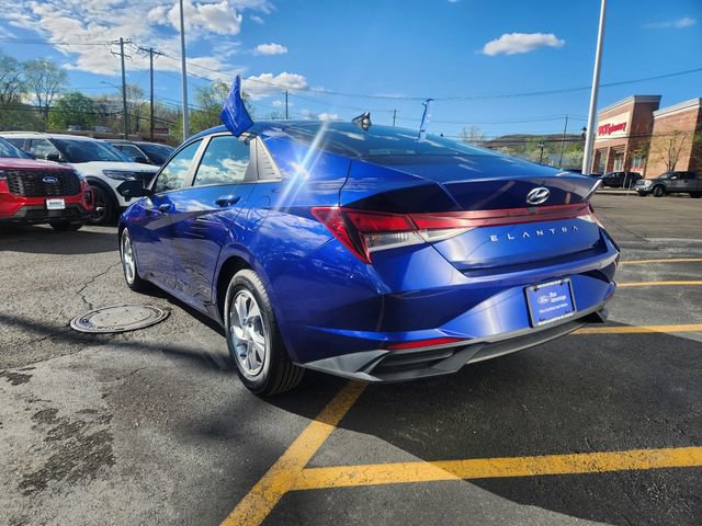 Used 2021 Hyundai Elantra SE FWD image 5