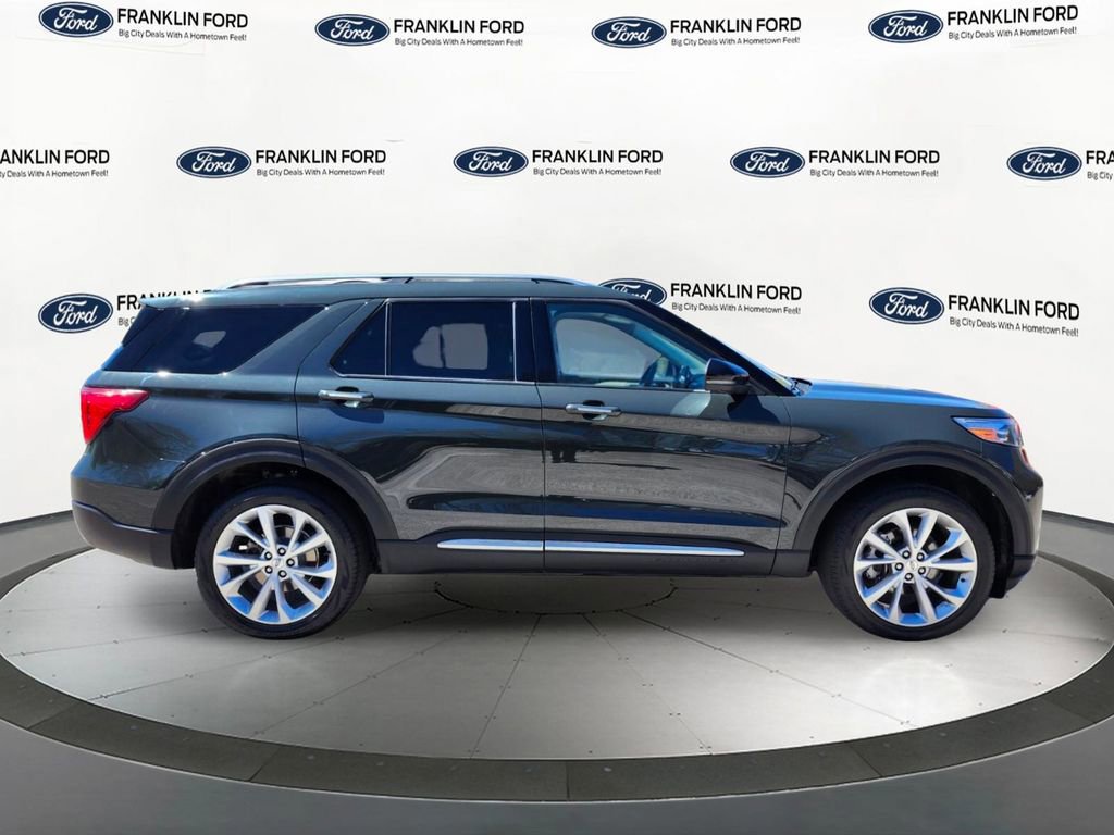 Certified 2022 Ford Explorer Platinum w/ Equipment Group 601A AWD/4WD image 6