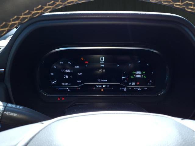 Used 2024 GMC Yukon AT4 w/ Technology Package image 26