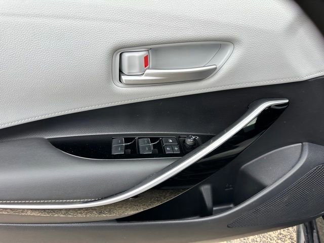 Used 2023 Toyota Corolla XSE image 11