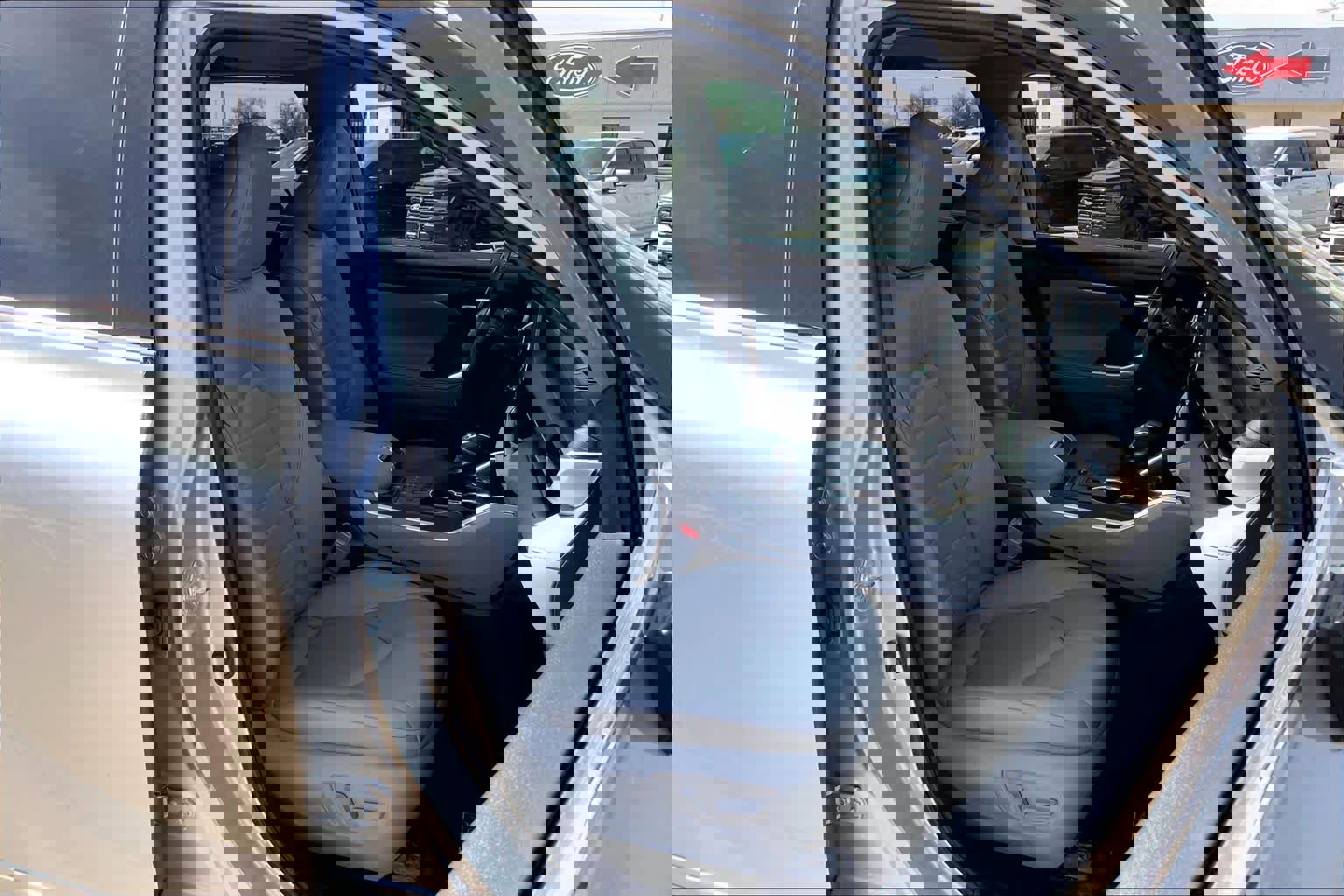 Used 2022 Toyota Highlander XLE image 11