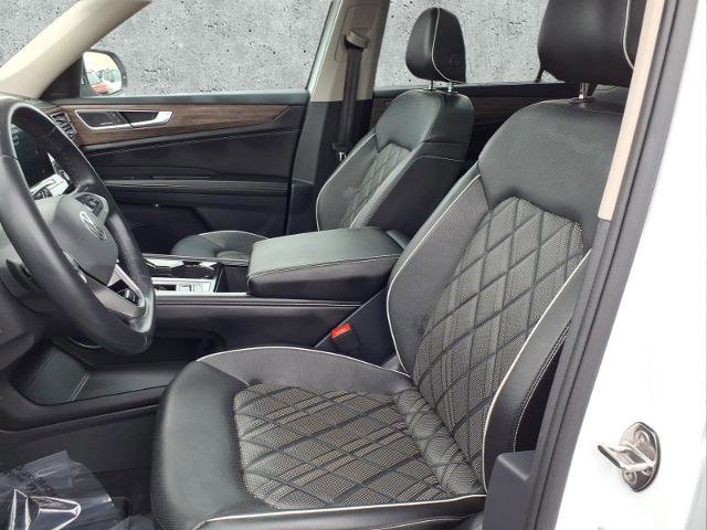 Used 2024 Volkswagen Atlas SEL Premium R-Line image 22