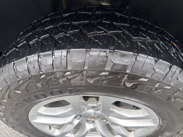 Used 2022 Chevrolet Suburban LT AWD/4WD image 14