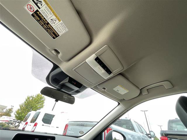 Used 2024 Nissan Rogue S AWD/4WD image 21