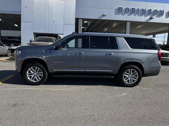Used 2022 GMC Yukon XL SLT w/ SLT Premium Package image 8