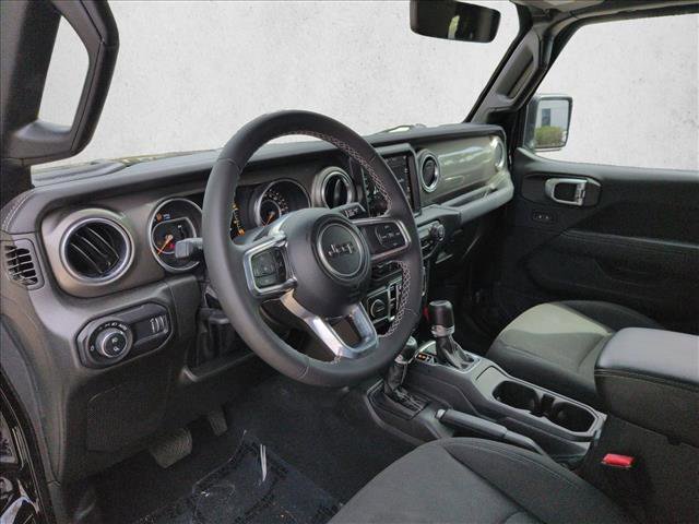 Used 2023 Jeep Gladiator Overland AWD/4WD image 10