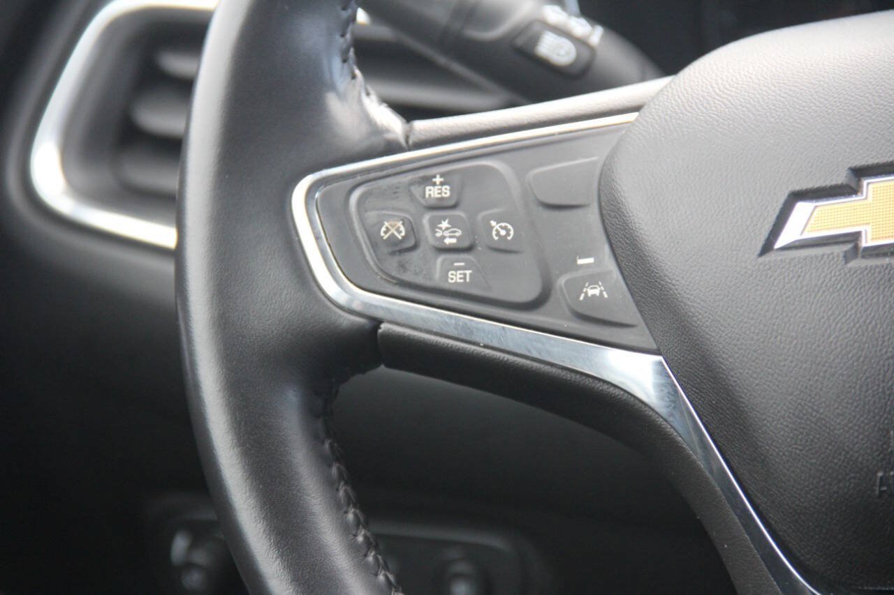Used 2020 Chevrolet Equinox LT AWD/4WD image 17