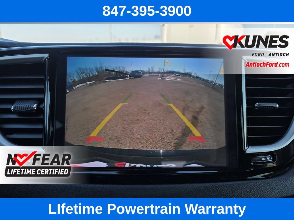 Used 2024 Chrysler Pacifica Touring-L FWD image 49