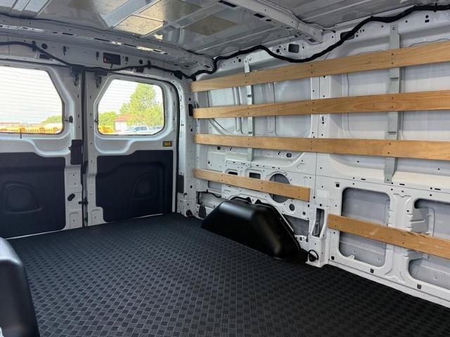 Certified 2024 Ford Transit 250 Low Roof RWD image 9