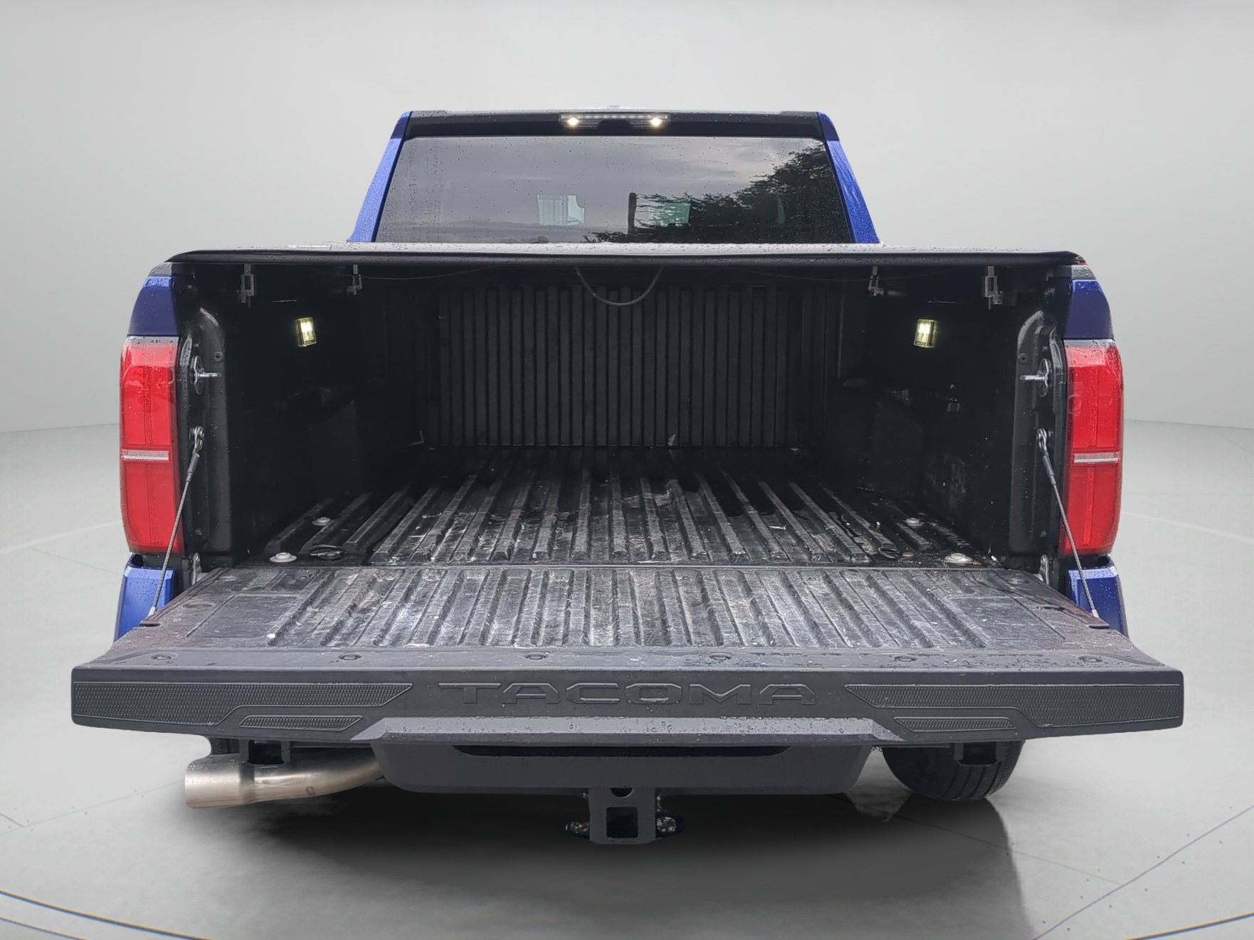 Used 2025 Toyota Tacoma SR5 RWD image 46
