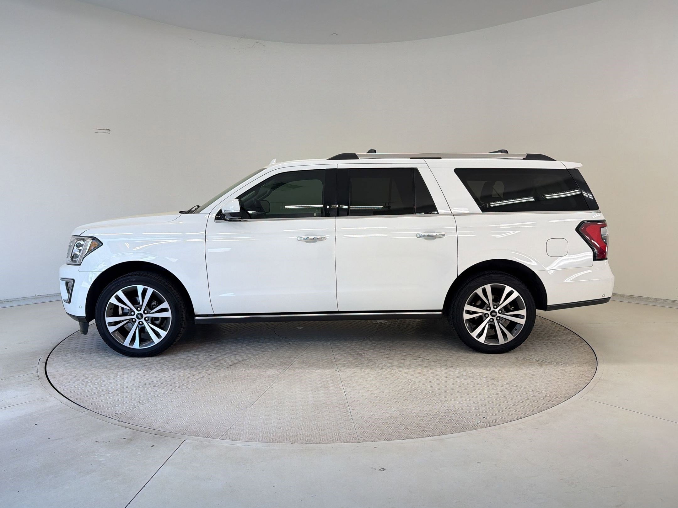 Certified 2021 Ford Expedition Max Limited image 2