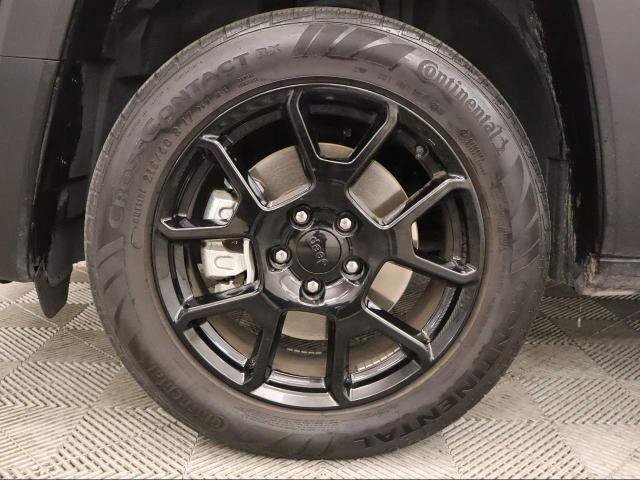 Used 2020 Jeep Renegade Altitude w/ UConnect 8.4 Nav Group image 21