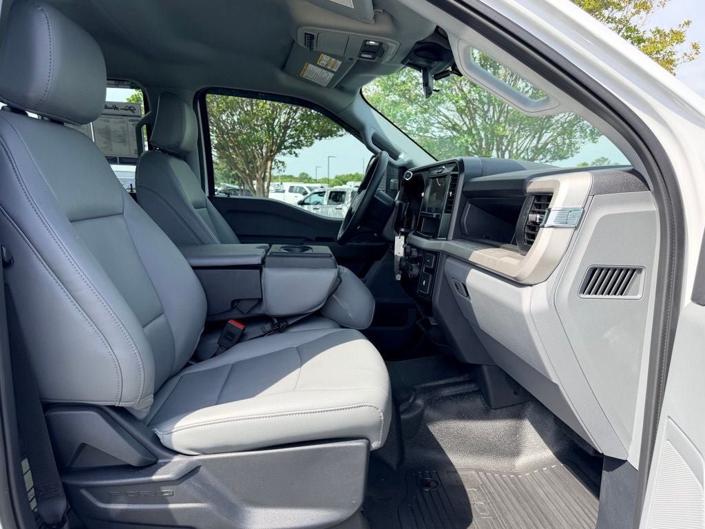 Certified 2026 Ford F250 XL w/ XL Chrome Package AWD/4WD image 16
