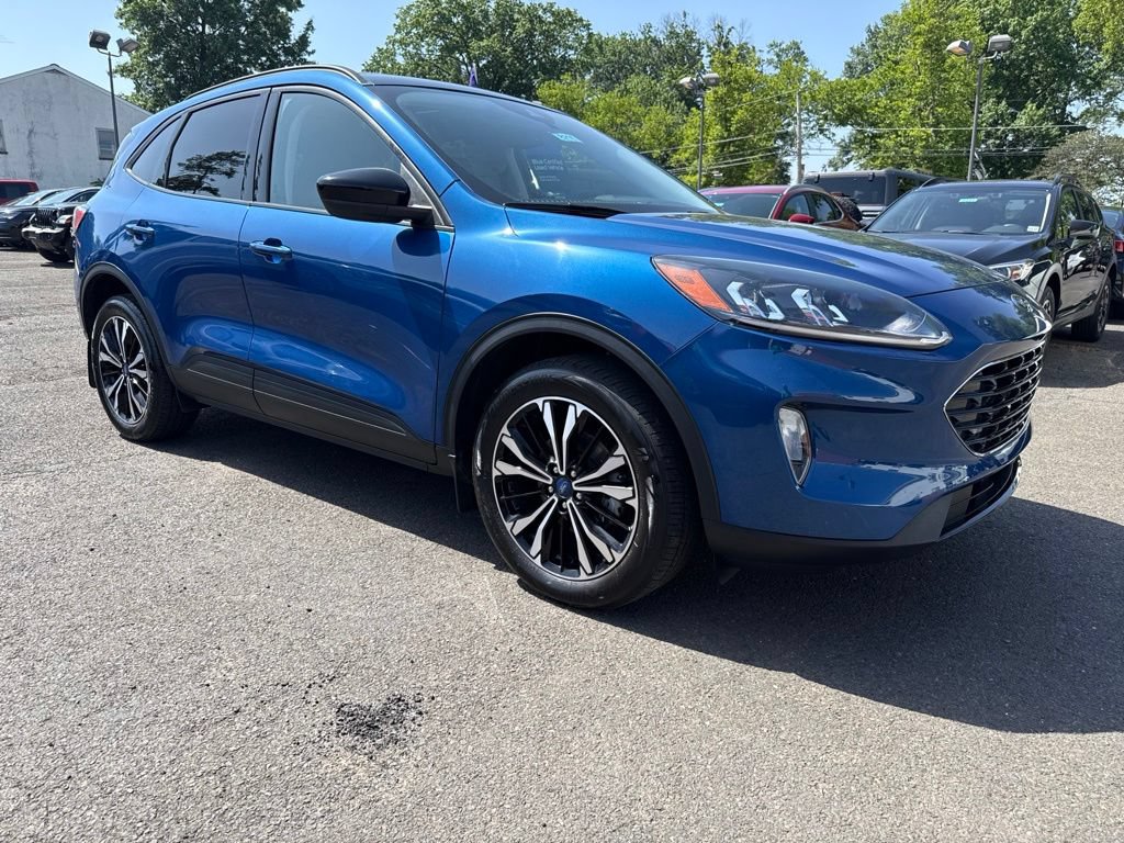 Certified 2022 Ford Escape SEL w/ SEL Stealth AWD Package image 3