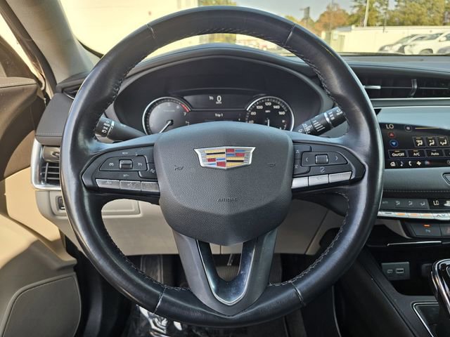 Used 2023 Cadillac XT4 Premium Luxury image 24