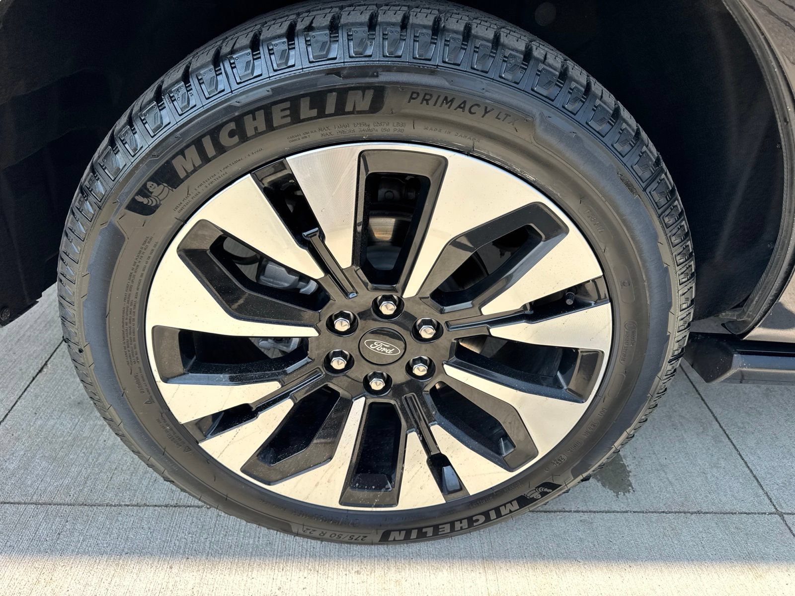 Certified 2025 Ford Expedition Platinum w/ Driver's Package AWD/4WD image 19