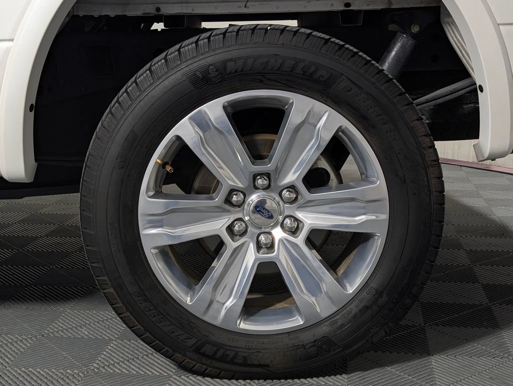 Certified 2019 Ford F150 Platinum w/ Equipment Group 701A Luxury AWD/4WD image 29