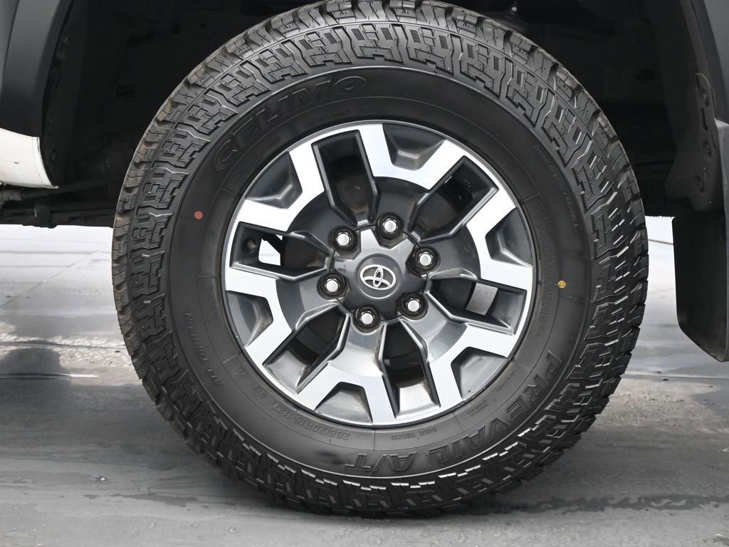 Used 2023 Toyota Tacoma TRD Off-Road image 48