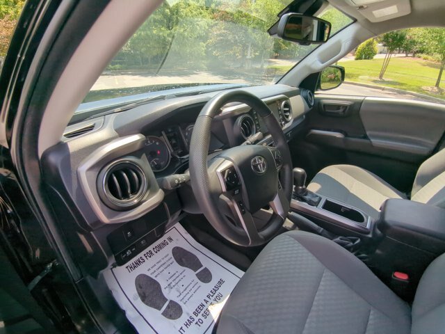 Used 2023 Toyota Tacoma SR5 w/ Technology Package AWD/4WD image 15