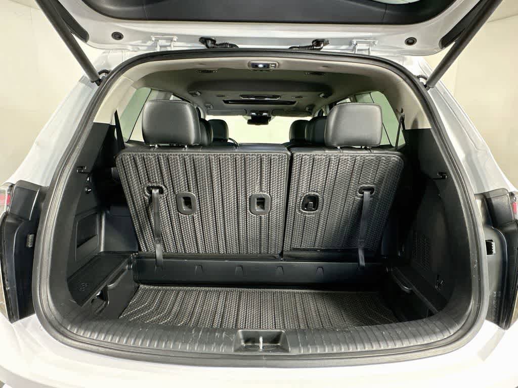 Used 2024 Kia Telluride EX w/ EX Captain's Chair Package FWD image 20