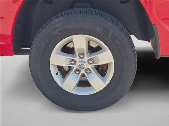 Used 2019 RAM 1500 Classic SLT w/ Luxury Group AWD/4WD image 10