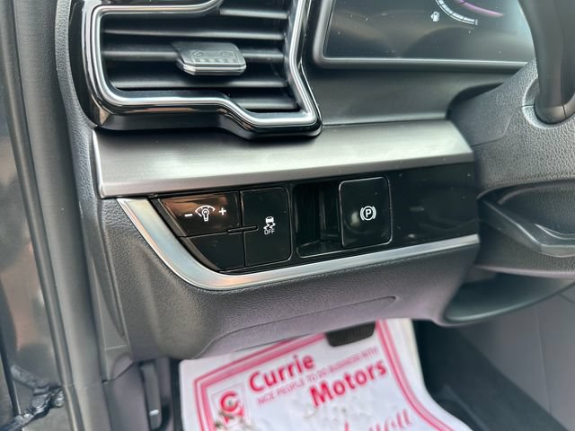 Used 2024 Kia Sportage EX AWD/4WD image 13