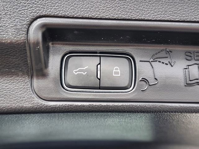 Certified 2022 Ford Explorer ST-Line w/ Class IV Trailer Tow Package image 34