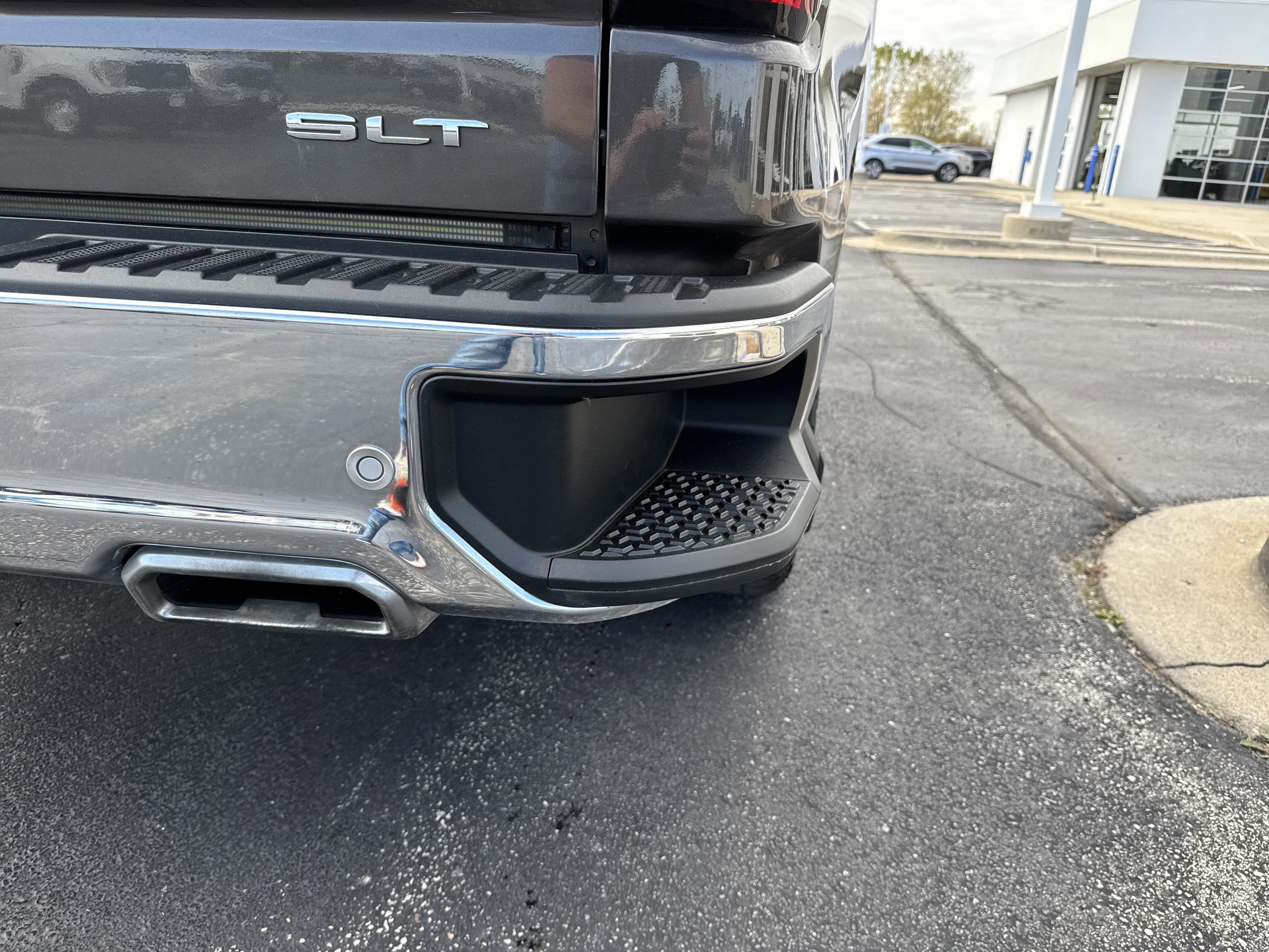 Used 2019 GMC Sierra 1500 SLT w/ SLT Premium Package image 25