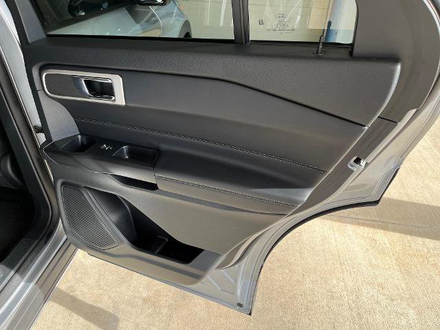 Certified 2020 Ford Explorer XLT w/ Equipment Group 202A image 10