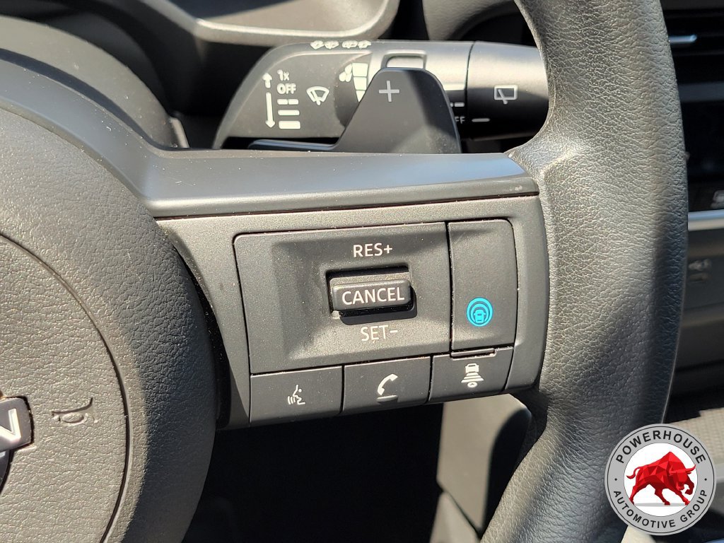 Used 2024 Nissan Rogue SV FWD image 30